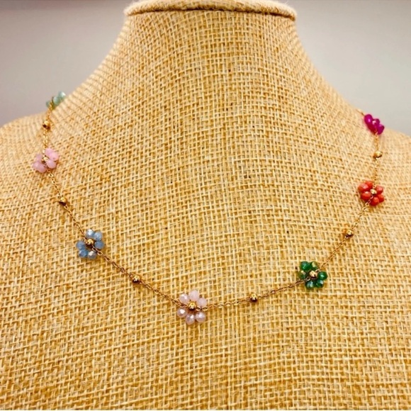 Dainty Beaded Chain Multicolored Crystal Floral Design Necklace in Gold - Picture 6 of 6